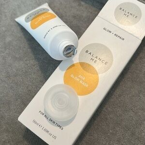 All Natural AHA Glow Mask•Glycolic Acid, Kaolin Clay& Linden•New in Box/…